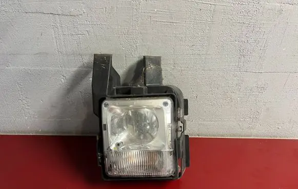 Cadillac SRX Front fog light 25761286