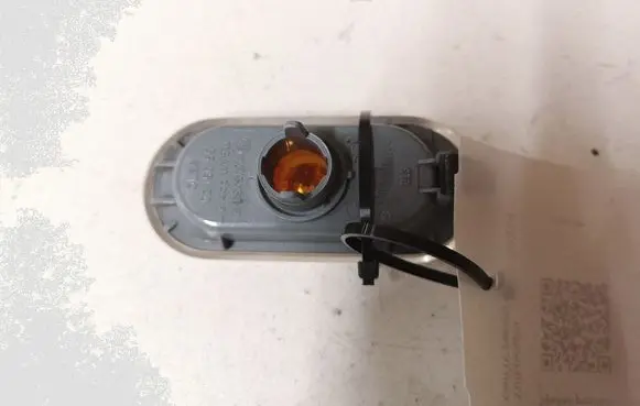 Volkswagen Golf IV Front fender indicator light 0215655 2K0949117A