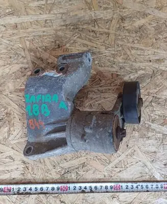 Opel Zafira A Generator/alternator bracket 90571112