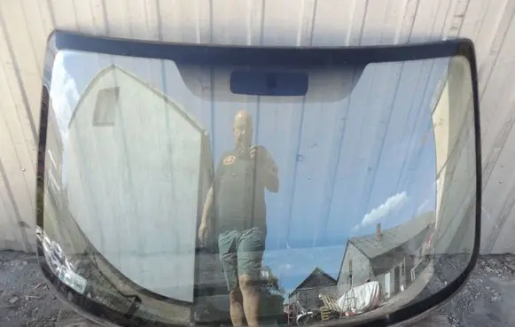 Citroen Berlingo Front windscreen/windshield window 