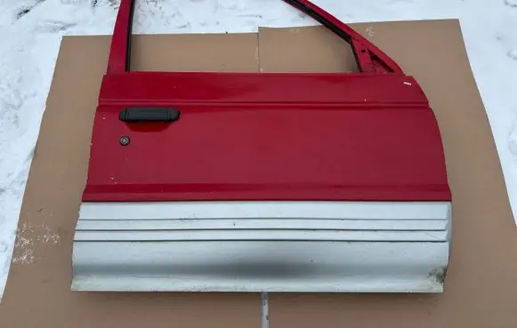 Mitsubishi Pajero Front door MB861336