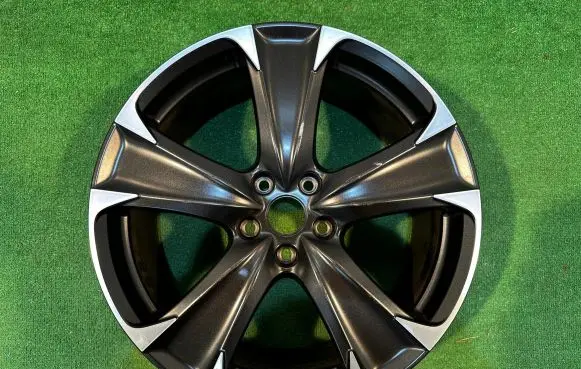 R19 alloy rim