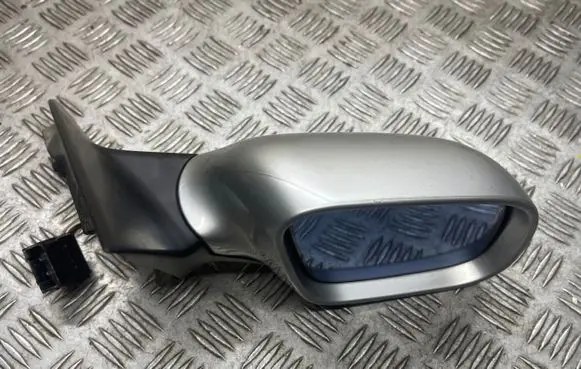 Audi A6 S6 C5 4B Front door electric wing mirror 30992 E1010596