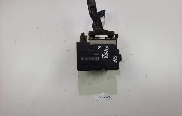 Ford Fiesta ABS Pump 8V512M110AD