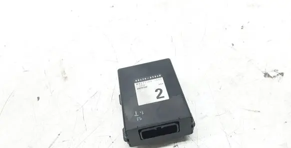 Toyota Avensis T220 Other control units/modules 8865005060