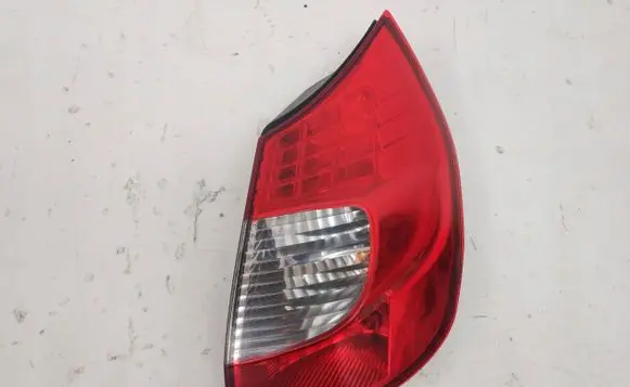 Renault Scenic II - Grand scenic II Rear/tail lights HELLA8200474327