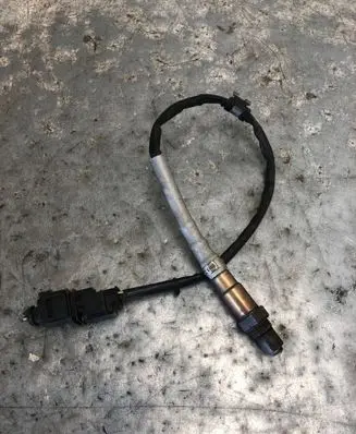Volkswagen PASSAT B6 Lambda probe sensor 06J906262