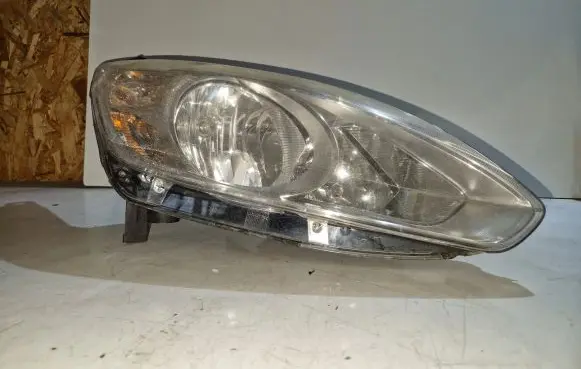 Ford C-MAX II Headlight/headlamp AM5113W029BE