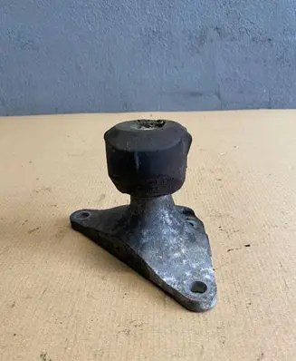 Audi A6 S6 C6 4F Engine mounting bracket 4F0199343G