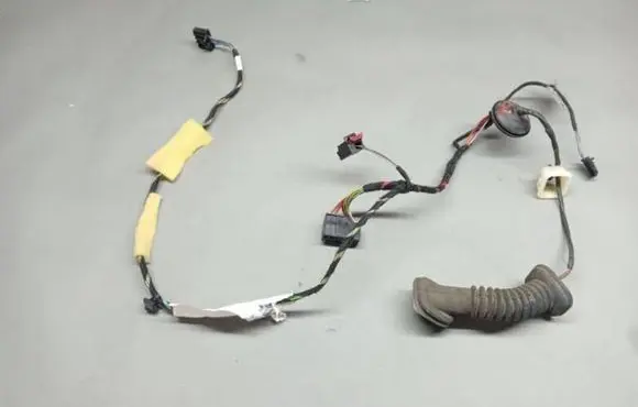 Skoda Yeti (5L) Rear door wiring loom 5L09711161K 6L0121DF