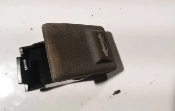 KIA Sorento Engine bonnet (hood) release handle