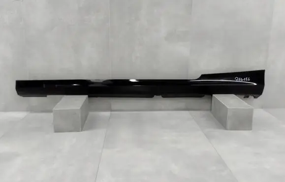 Front sill (body part)