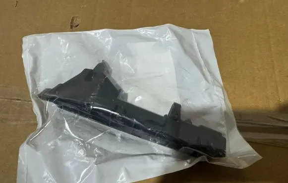 Porsche Panamera (971) Front bumper mounting bracket 971807284