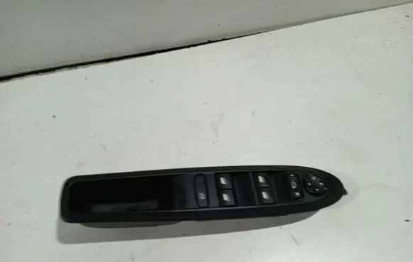 Citroen C4 II Electric window control switch 96669830ZD 30170470