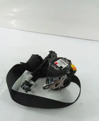Opel Astra J Front seatbelt