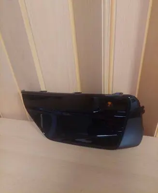 Volvo XC90 Front bumper lower grill 31663520