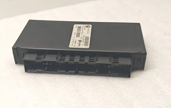 BMW 5 E60 E61 Comfort/convenience module 9157156 239943 0407851