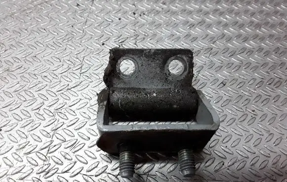Mitsubishi Grandis Tailgate/trunk/boot hinge