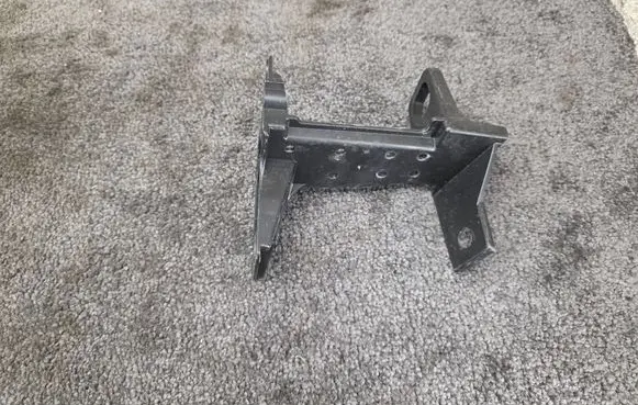 Renault Captur II Front bumper mounting bracket 625274580R