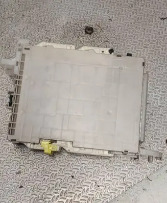 Toyota Yaris Central body control module 892210D110 MB2380008333