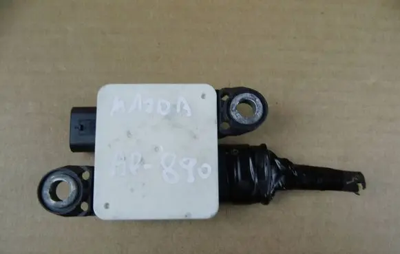 Mazda CX-5 II Reducing agents exhaust control unit SH9R18641