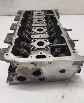 Volkswagen Golf VII Engine head 04L103404M