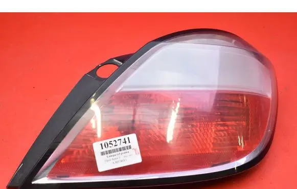 Opel Astra H Rear/tail lights 24451837