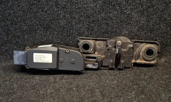Audi A6 S6 C7 4G Tailgate/trunk/boot lift motor 4F9827383H