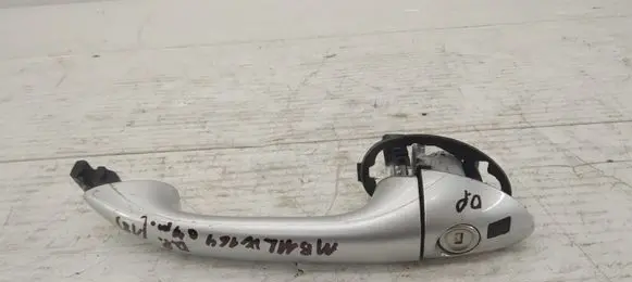 Mercedes-Benz ML W164 Front door exterior handle A1647600670