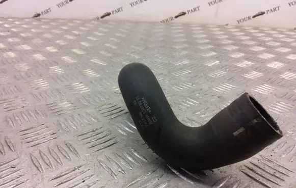 BMW X1 F48 F49 Engine coolant pipe/hose 7617368