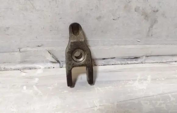 Honda CR-V Fuel Injector clamp holder