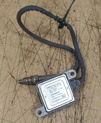 Mercedes-Benz E W213 Lambda probe sensor A0009050108
