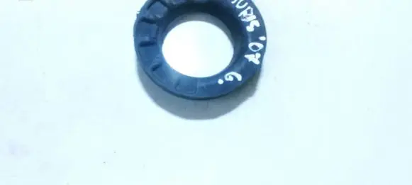 Toyota Auris 150 Front coil spring rubber mount 482570d010