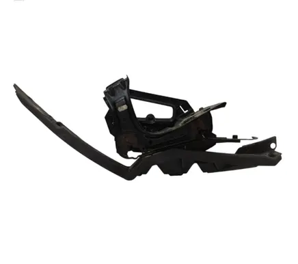Headlight/headlamp mounting bracket