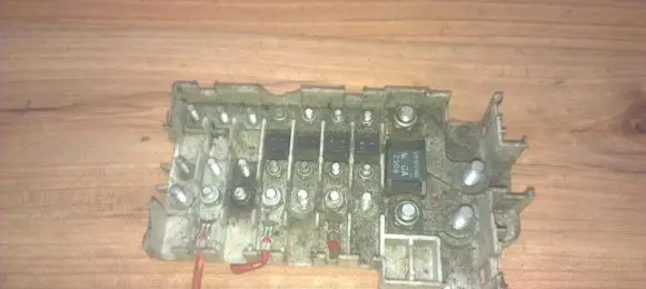 BMW 7 E38 Fuse box set 61138370638 61.13-8370638