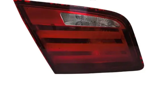 Tailgate rear/tail lights