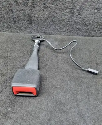Audi Q7 4M Front seatbelt buckle 4M0857755E 4M0857755EMNB
