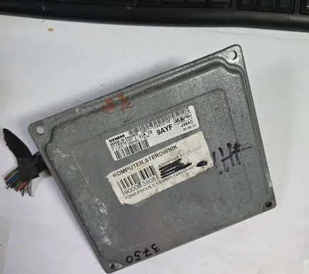 Ford Focus Engine control unit/module 4M5112A650HF S118934101F 4M5112A650HE