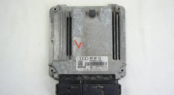 Audi A3 S3 8P Engine control unit/module 8P0907115 0261S02041