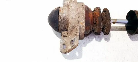 Volkswagen Touran I Coil spring mount