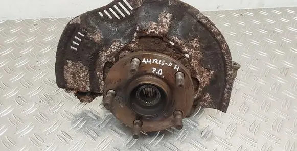 Toyota Auris 150 Front wheel hub