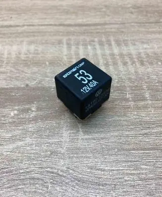 Volkswagen PASSAT B5 Other relay 141951253B