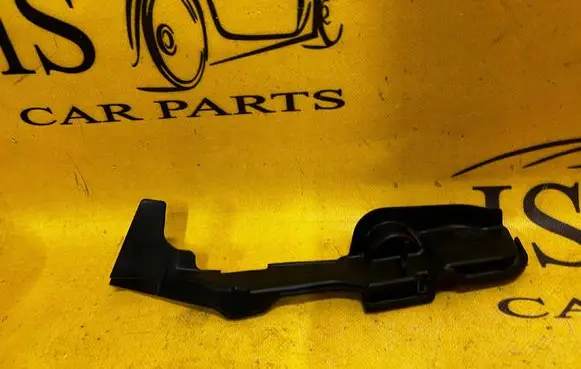 Land Rover Evoque II Wiper trim K8D202252AC