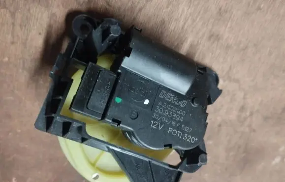 Jeep Renegade Air flap motor/actuator 3093894