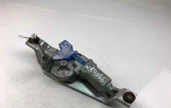 Subaru Impreza IV Wiper motor 019