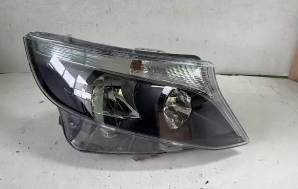 Mercedes-Benz Vito Viano W447 Headlight/headlamp A4479067800