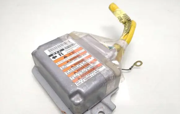 Suzuki Grand Vitara II Airbag control unit/module 3891054J80 1523007070