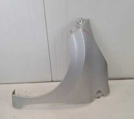 KIA Picanto Fender B1085