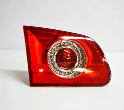 Volkswagen PASSAT B7 USA Tailgate rear/tail lights 3C9945093