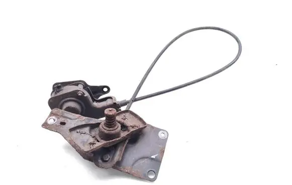 Nissan NV400 Spare wheel mounting bracket 